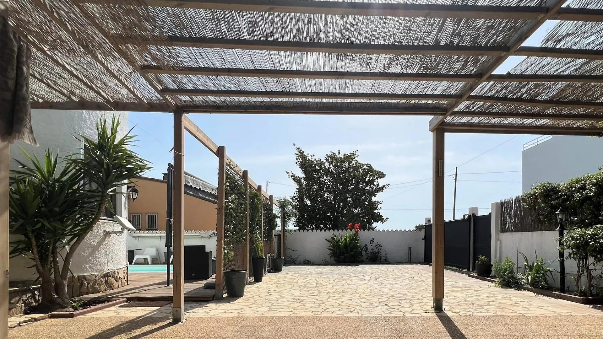 Villa Raske- Piscina Privada, Jardin, Barbacoa, Bar, Caseta Infantil, Intimidad, A/A. Wi-Fi. - Es-89-102 Sant Pere Pescador Holiday home